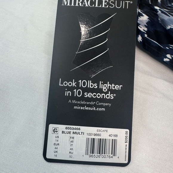 Miraclesuit Blue and White Women’s Escape One Piece in Palatium Colorblock - Picture 9 of 9